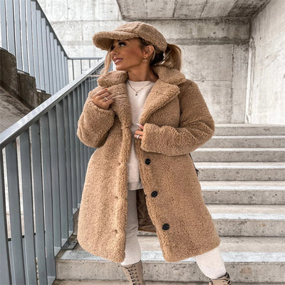 Ariana – Manteau long en fausse fourrure