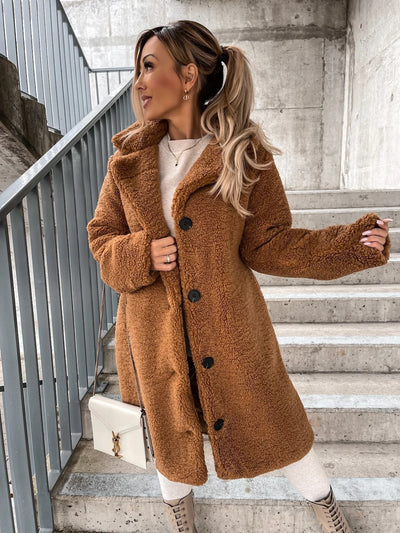 Ariana – Manteau long en fausse fourrure