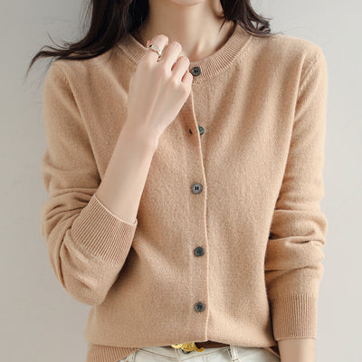 Clémence – Cardigan Élégant Boutonné
