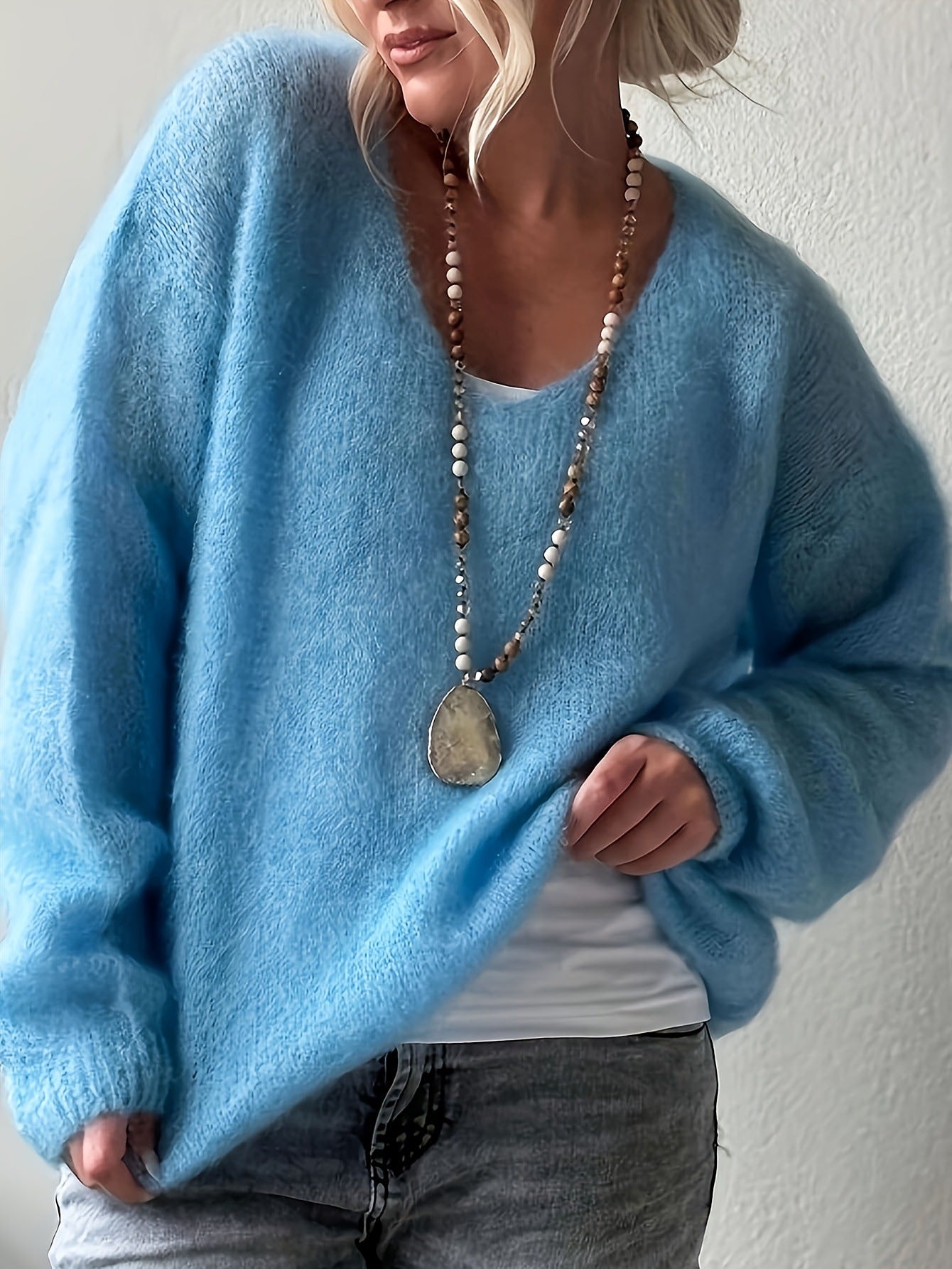 Élore – Pull duveteux à col dégagé