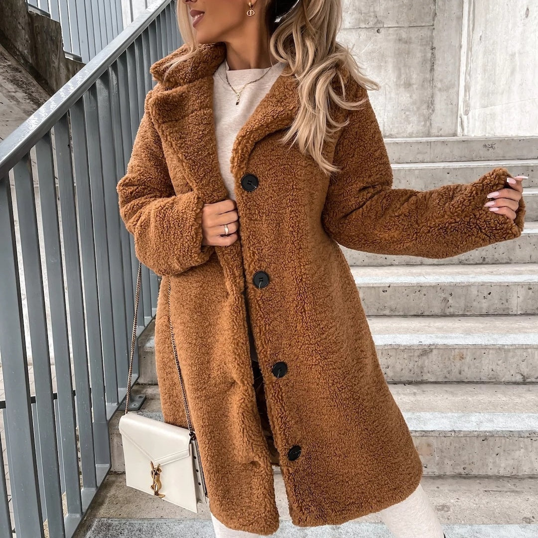 Ariana – Manteau long en fausse fourrure
